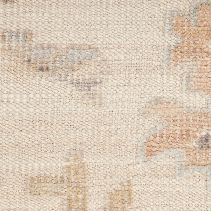 Traditional Wool Rug Ivory / 8' x 10'