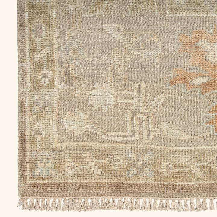 Taupe Essentials Traditional Wool Cotton Blend Rug