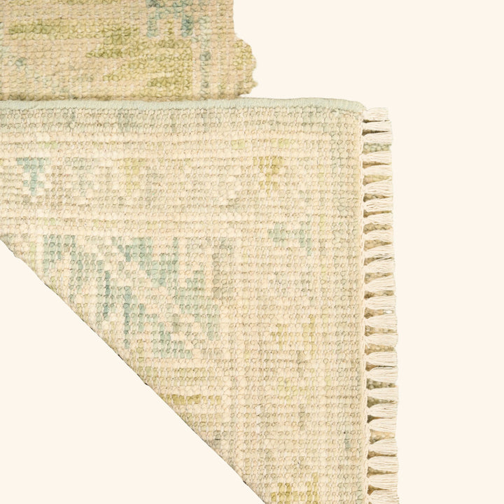 Green Traditional Essentials Wool Rug 7'9" x 9'9"