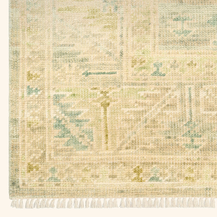 Green Traditional Essentials Wool Rug 7'9" x 9'9"
