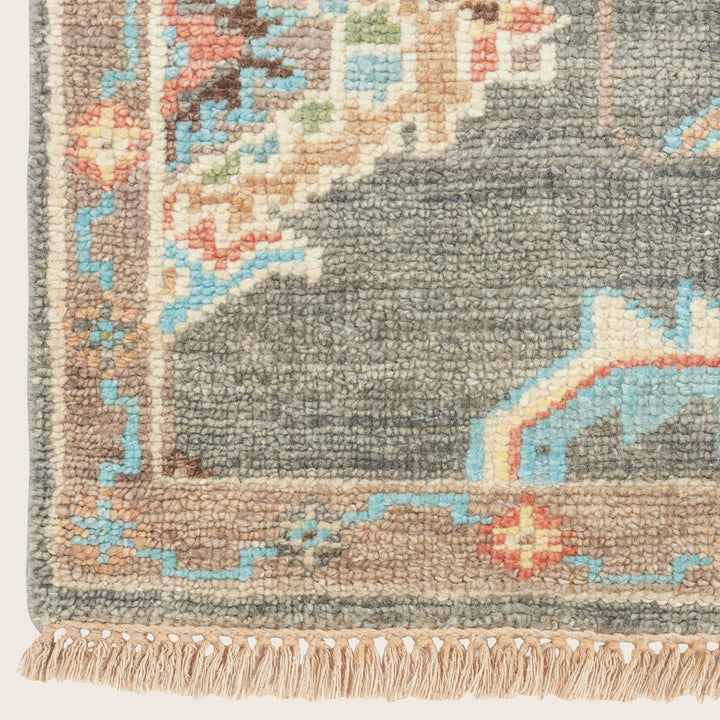 Dark Grey Multi Traditional Essentials Wool Rug 5'6" x 8'