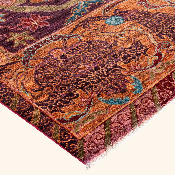 Purple Soluna Traditional Wool Rug - 6'7" x 9'10"