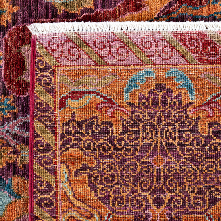 Purple Soluna Traditional Wool Rug - 6'7" x 9'10"