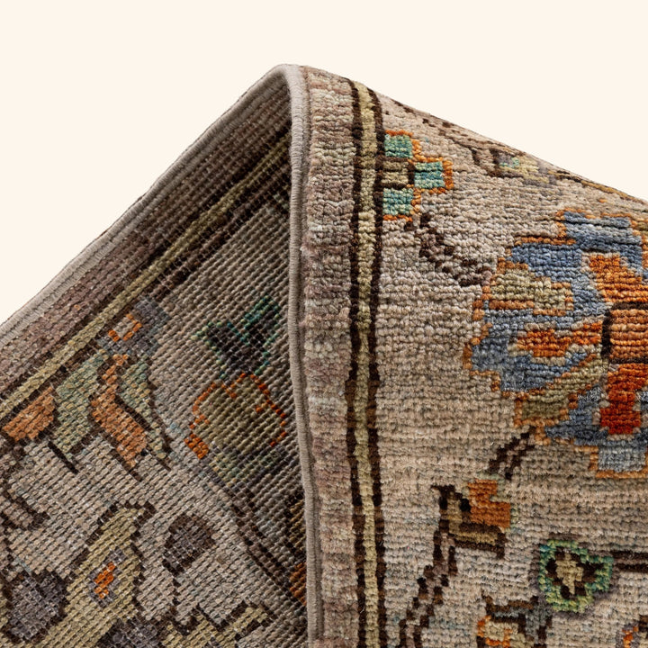 Brown Soluna Traditional Wool Rug - 10'5" x 13'9"