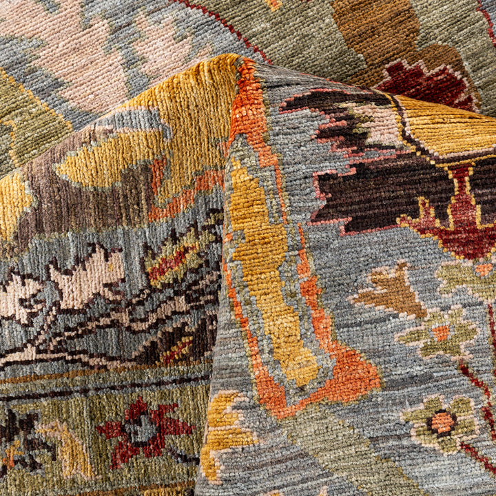 Grey Soluna Traditional Wool Rug - 8'5" x 10'