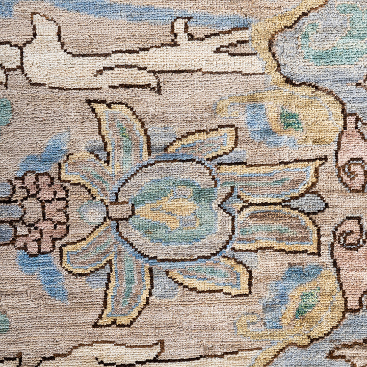 Sand Soluna Traditional Wool Rug - 8'10" x 12'