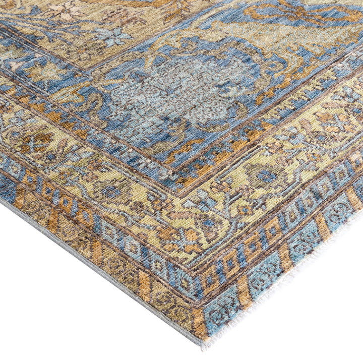 Green Soluna Traditional Wool Rug - 6'2" x 9'