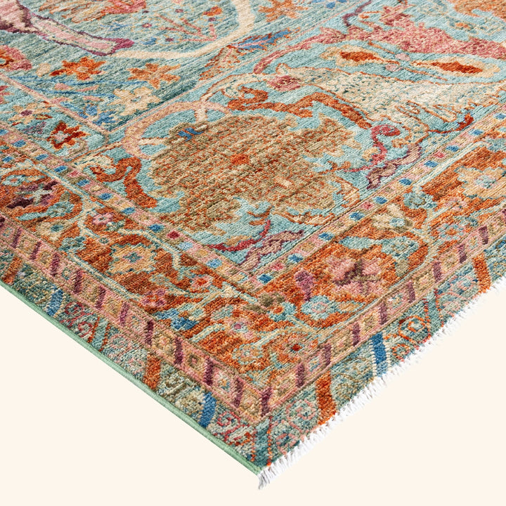 Blue Soluna Traditional Wool Rug - 6'1" x 9'2"
