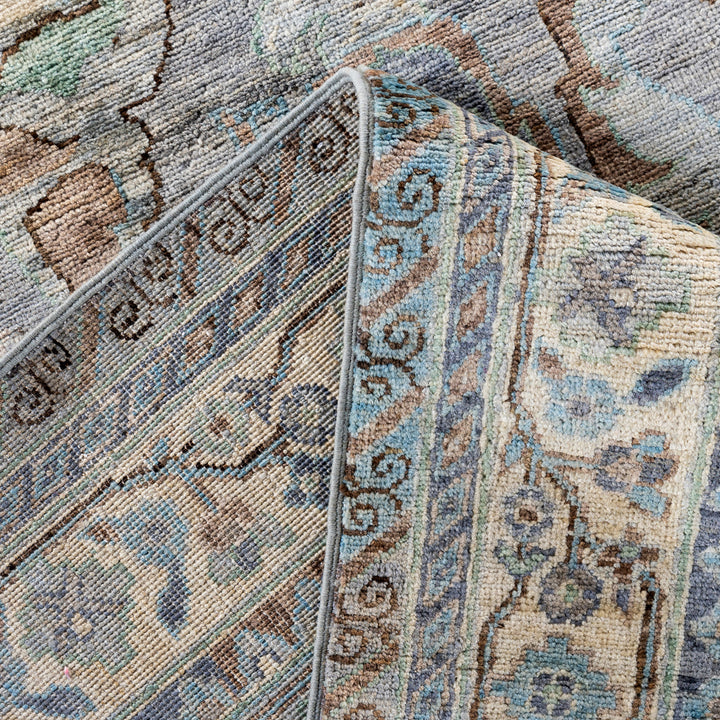 Grey Soluna Traditional Wool Rug - 8'2" x 9'10"