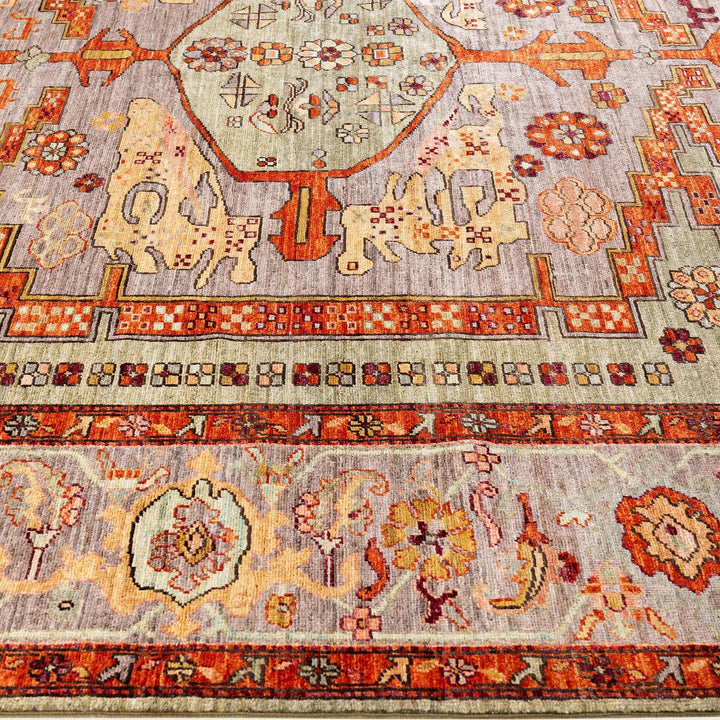 Green Soluna Traditional Wool Rug - 8'5" x 9'8"