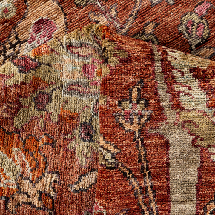 Rust Soluna Traditional Wool Rug - 6' x 9'