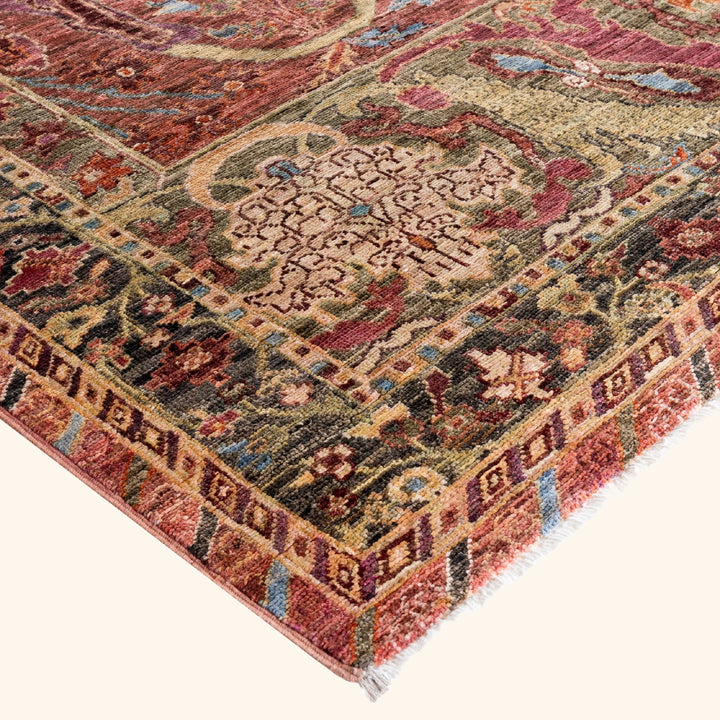 Pink Soluna Traditional Wool Rug - 6'4" x 8'10"