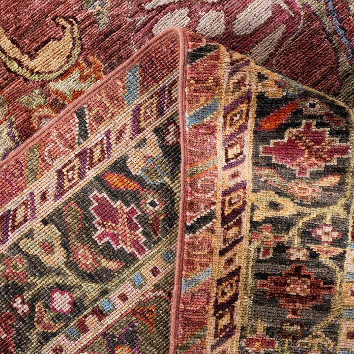 Pink Soluna Traditional Wool Rug - 6'4" x 8'10"