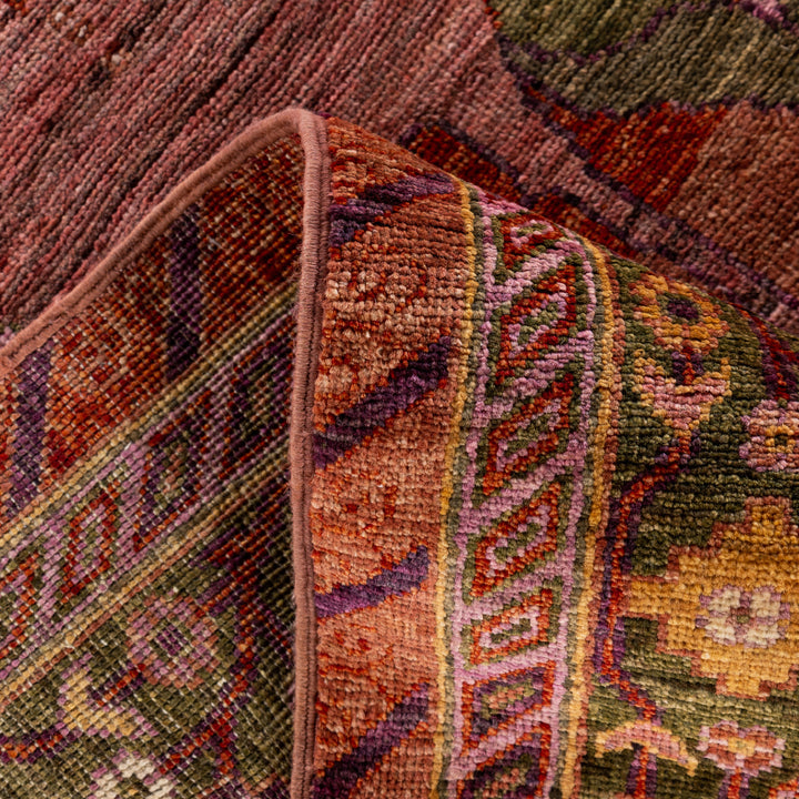 Pink Soluna Traditional Wool Rug - 10'4" x 13'6"