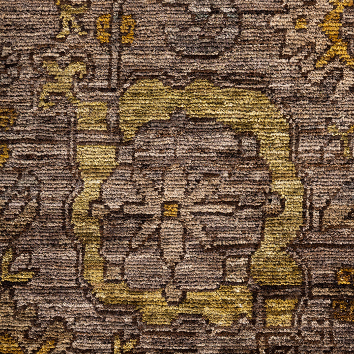 Beige Soluna Traditional Wool Rug - 6'4" x 8'10"