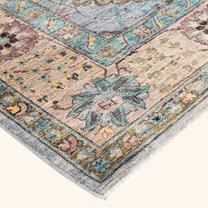 Grey Soluna Traditional Wool Rug - 8'8" x 9'10"