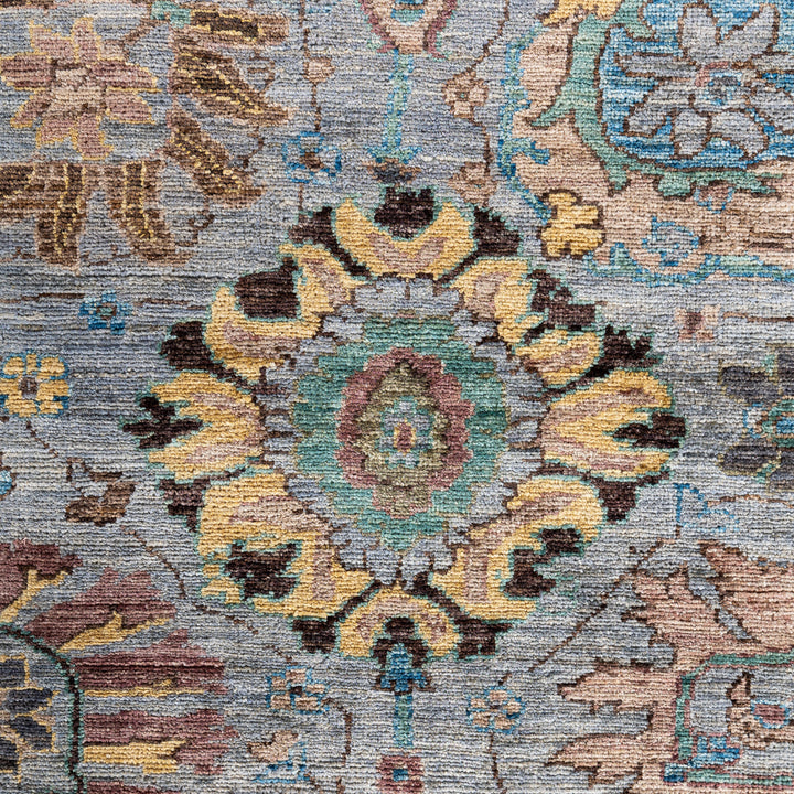 Grey Soluna Traditional Wool Rug - 8'8" x 9'10"