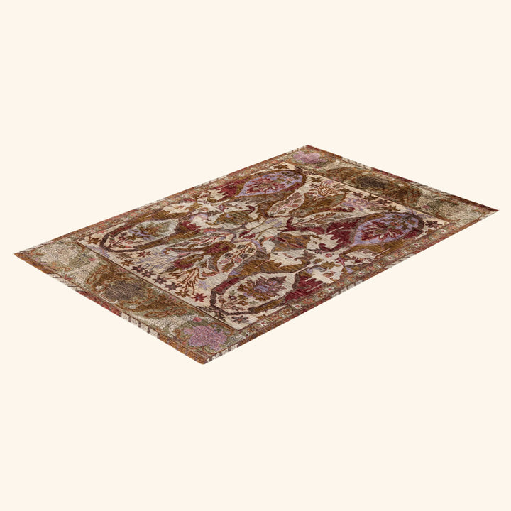 Sand Soluna Traditional Wool Rug - 6' x 9'2"