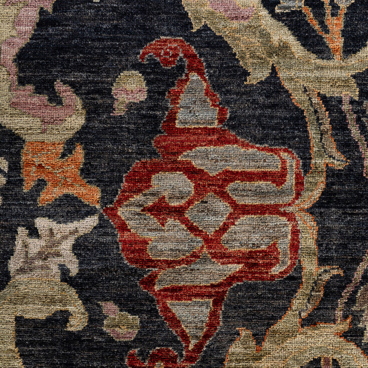 Black Soluna Traditional Wool Rug - 9'2" x 11'10"