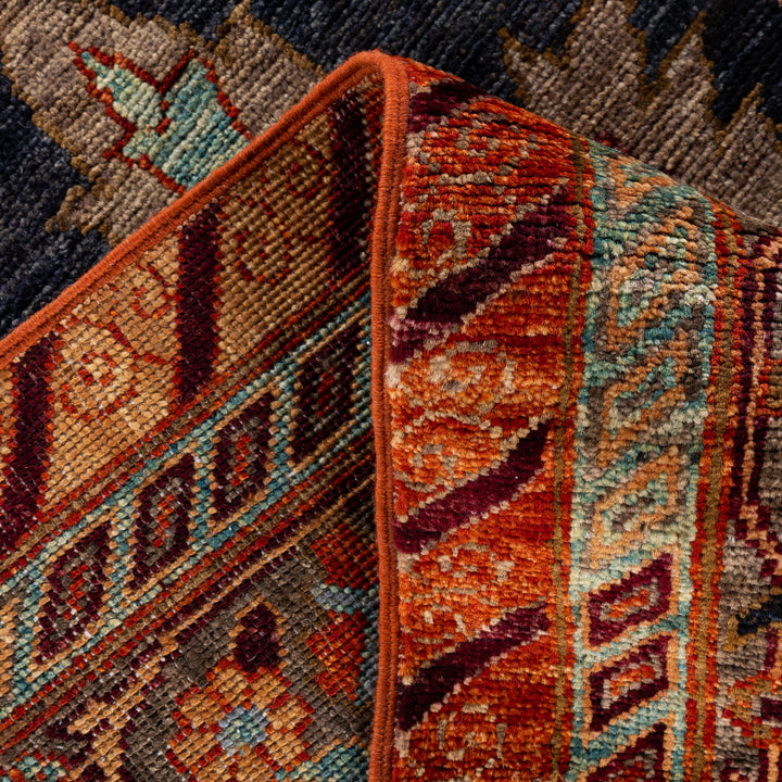 Black Soluna Traditional Wool Rug - 10'5" x 14'3"