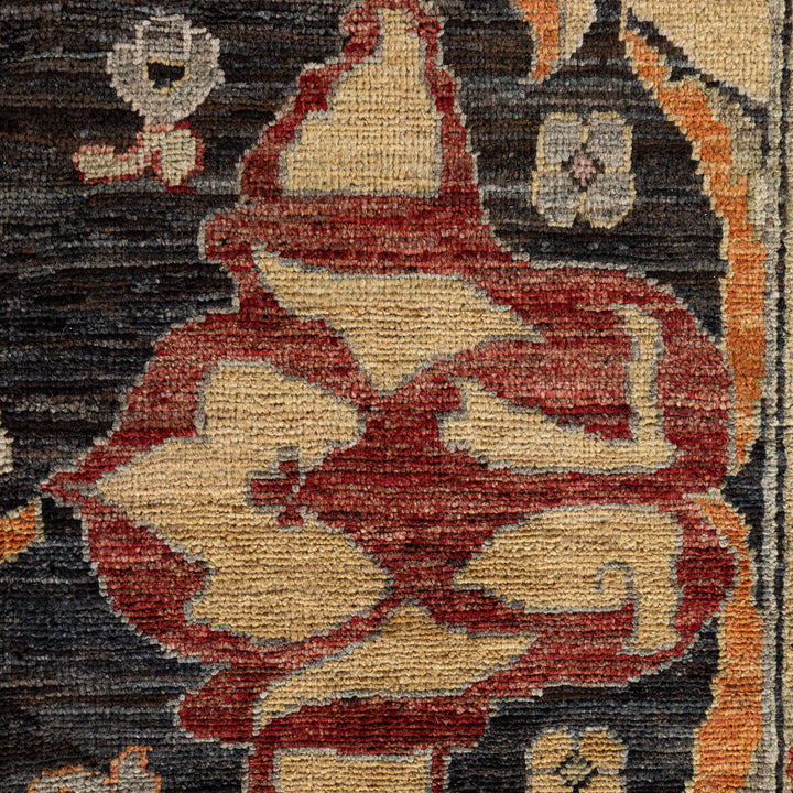 Black Soluna Traditional Wool Rug - 10' x 13'8"