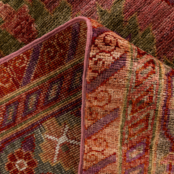 Pink Soluna Traditional Wool Rug - 10'2" x 14'2"
