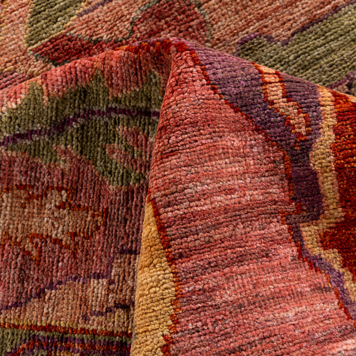 Pink Soluna Traditional Wool Rug - 10'2" x 14'2"
