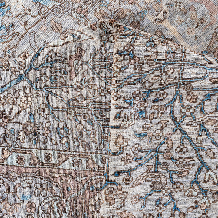 Grey Soluna Traditional Wool Rug - 8'2" x 10'1"