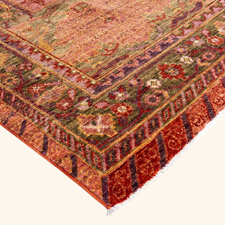 Pink Soluna Traditional Wool Rug - 9'1" x 12'