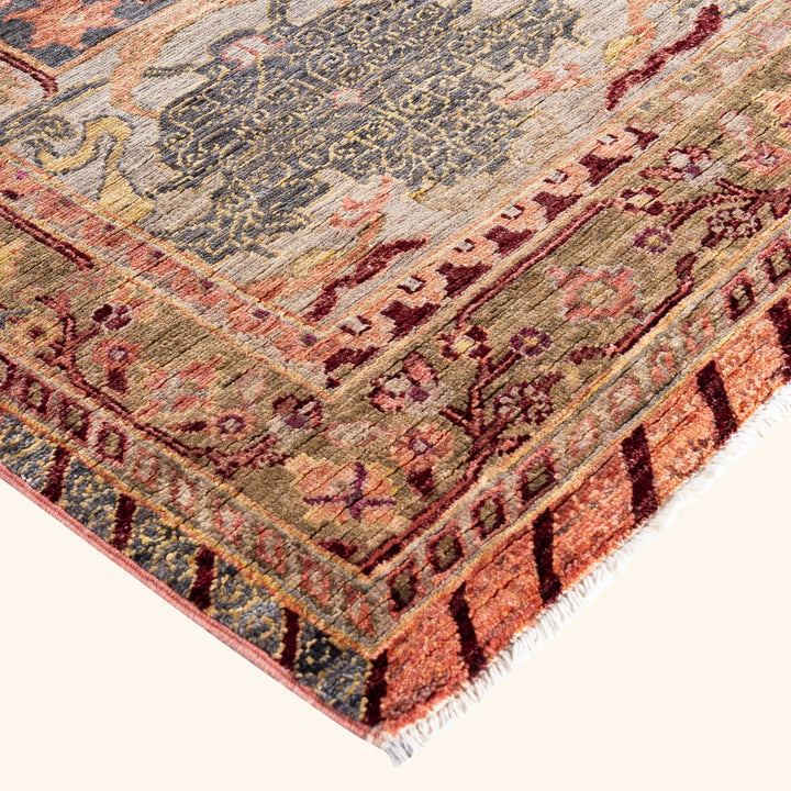 Grey Soluna Traditional Wool Rug - 8'5" x 10'1"