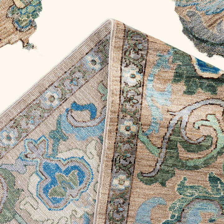 Ivory Soluna Traditional Wool Rug - 8'2" x 10'1"