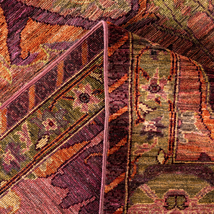 Pink Soluna Traditional Wool Rug - 5'10" x 9'1"
