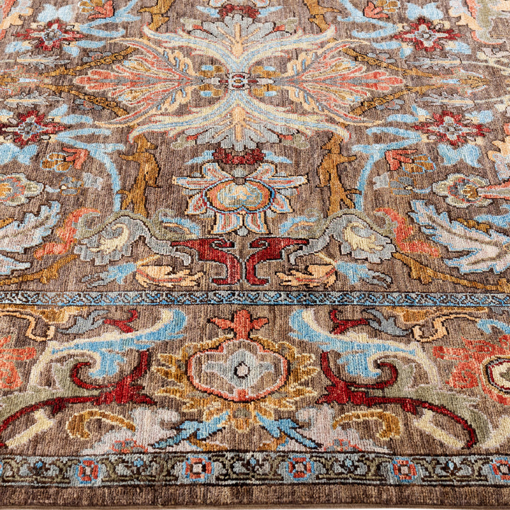Brown Soluna Traditional Wool Rug - 6'1" x 8'10"