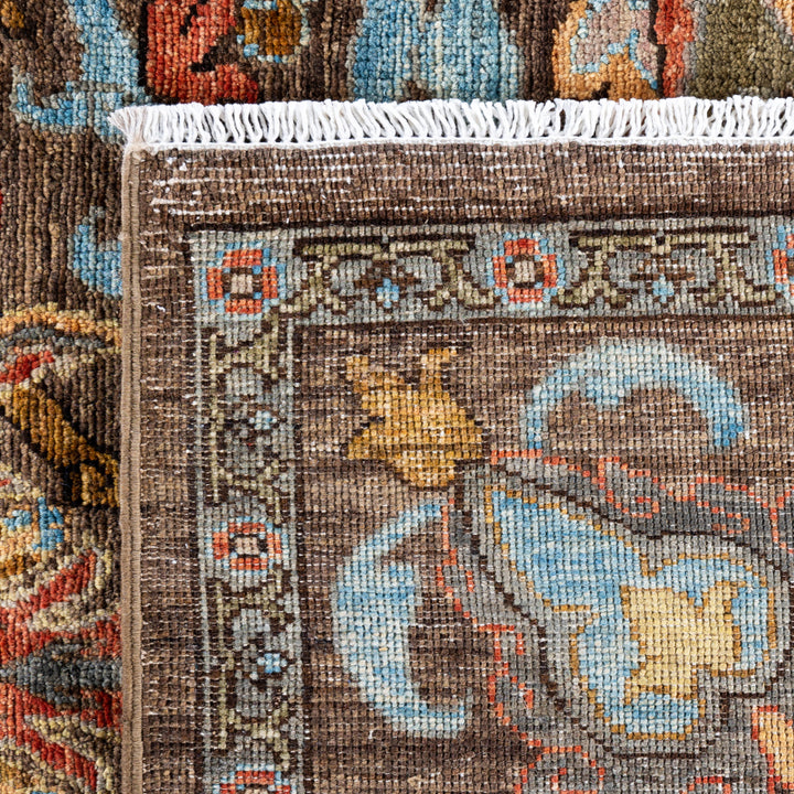 Brown Soluna Traditional Wool Rug - 6'1" x 8'10"