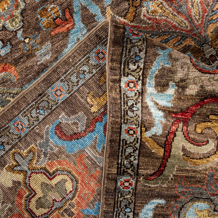 Brown Soluna Traditional Wool Rug - 6'1" x 8'10"