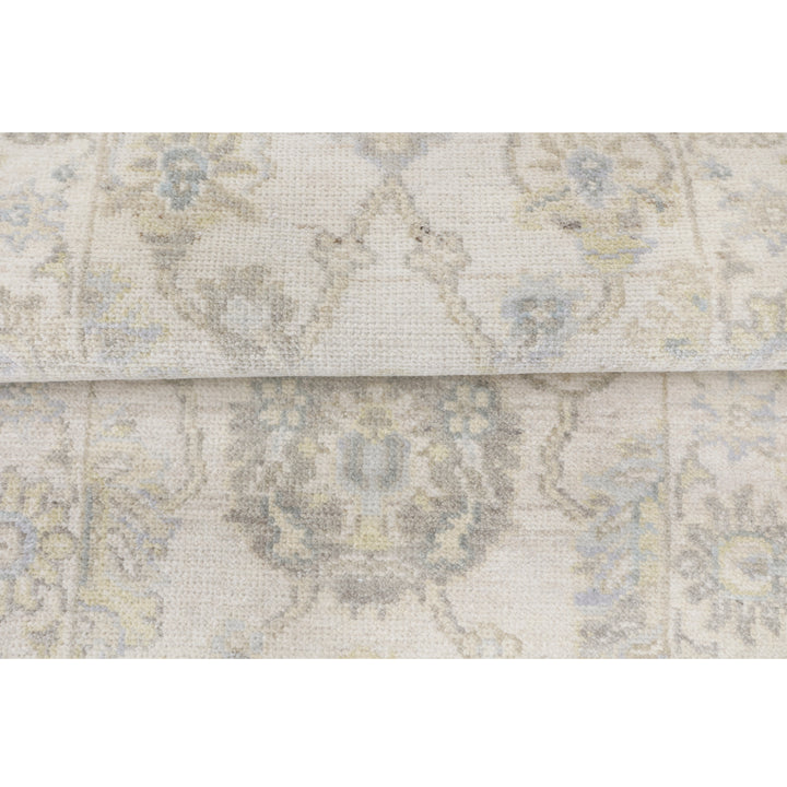 Ivory Grey Traditional Wool Runner - 2'6" x 12'