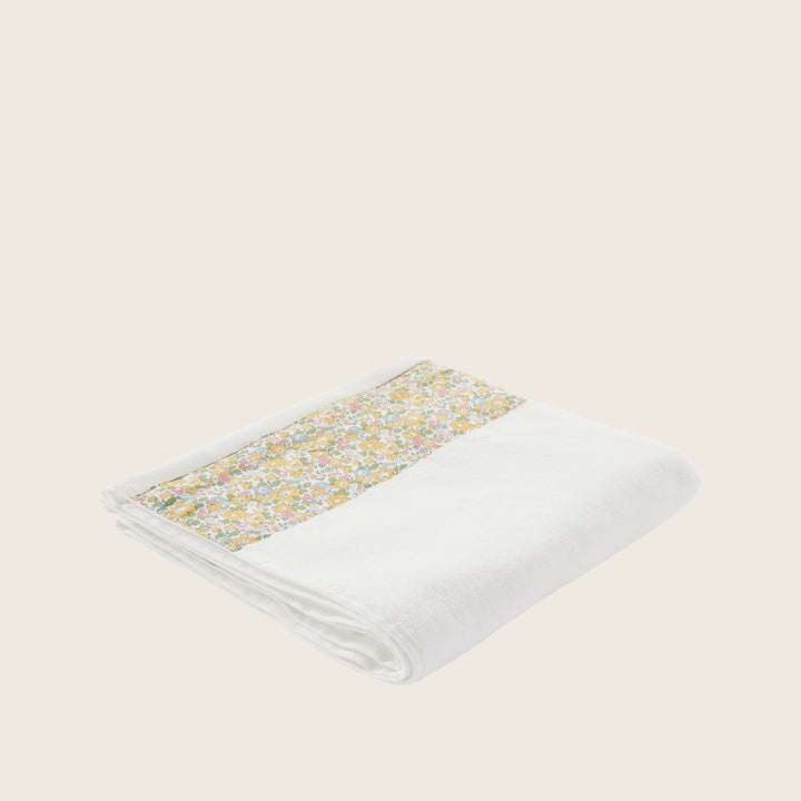 Image for Betsy Ann Hand Towel, Yellow