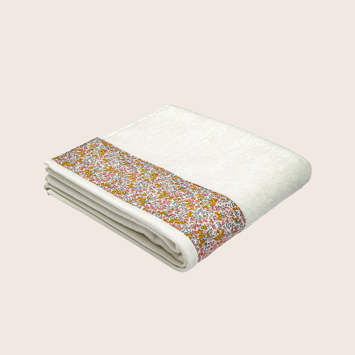 Wilt Bud Hand Towel, Light Pink