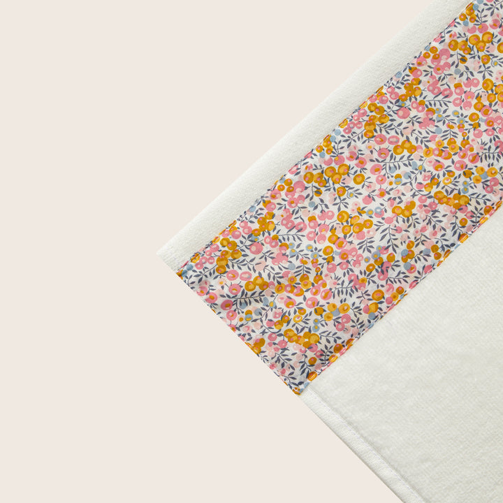 Wilt Bud Hand Towel, Light Pink
