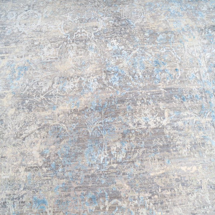 Ivory Teal Traditional Silk Wool Blend Rug - 9'10" x 13'9"