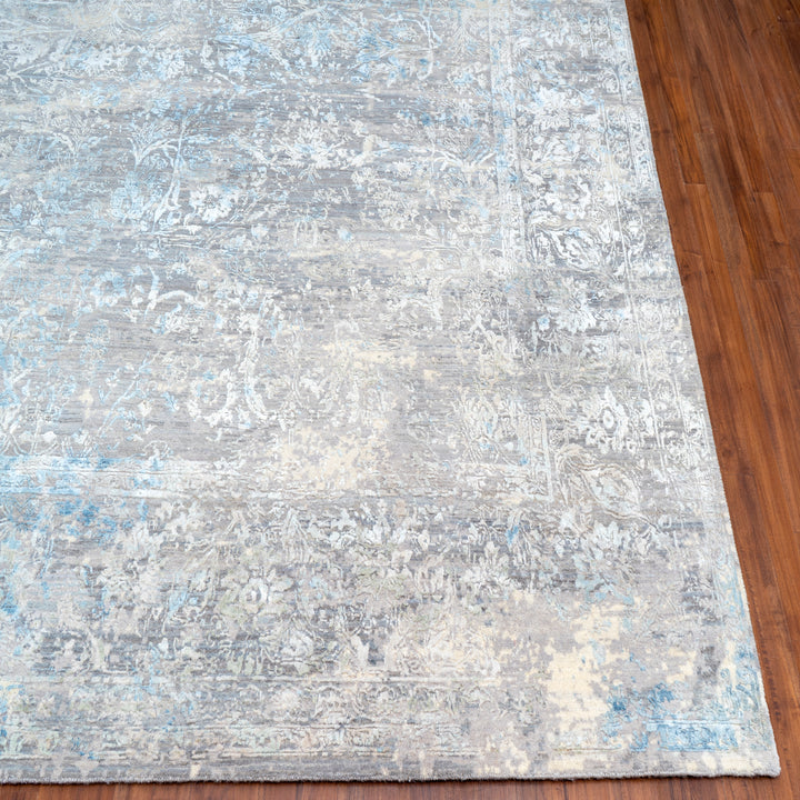 Ivory Teal Traditional Silk Wool Blend Rug - 9'10" x 13'9"