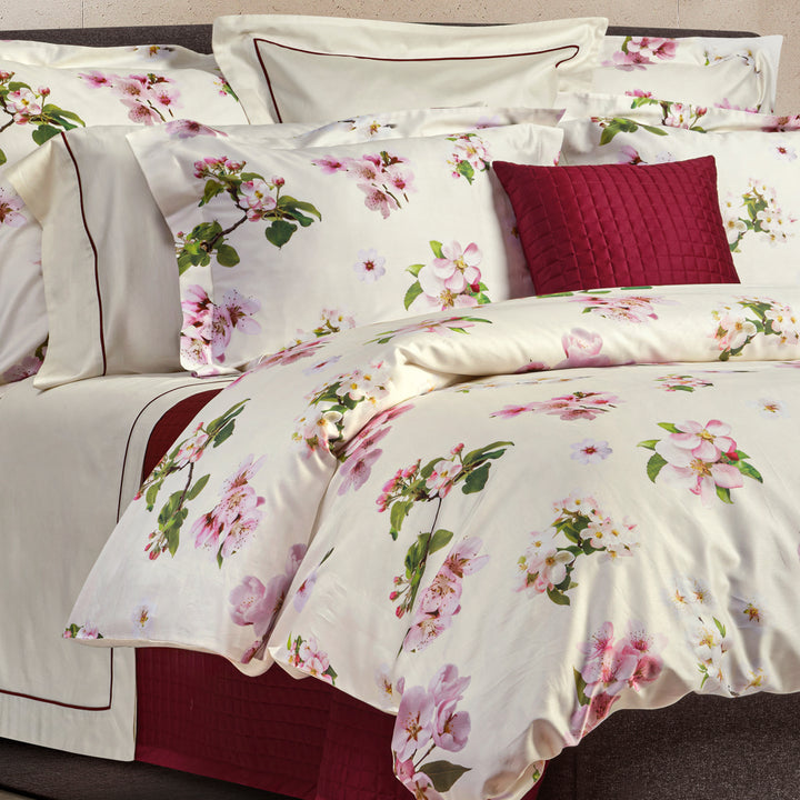 Ciliegio Duvet Cover