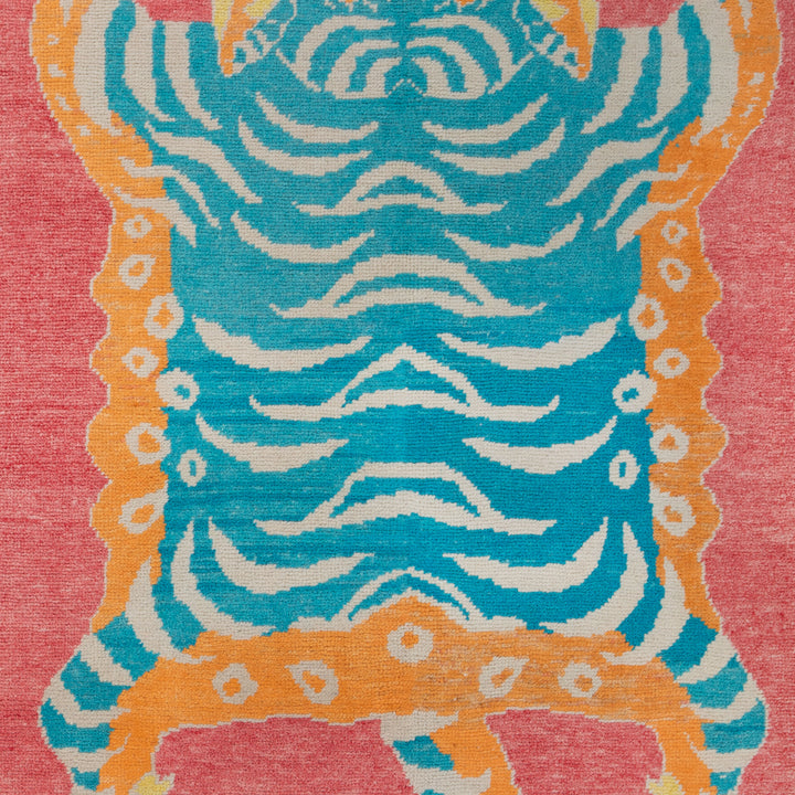Blue Salmon Contemporary Tiger Wool Rug - 4'8'' x 7'3''