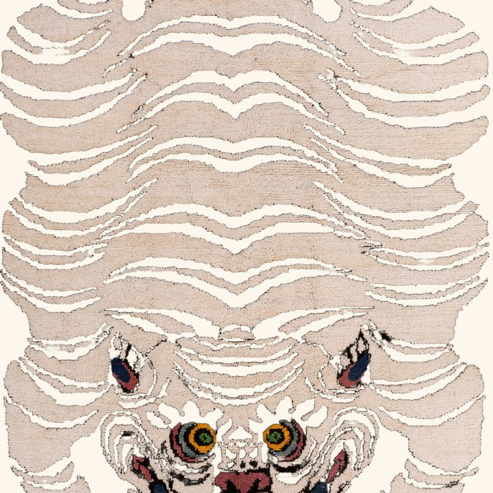 Black & White Contemporary Tiger Wool Rug - 5'4'' x 7'7''