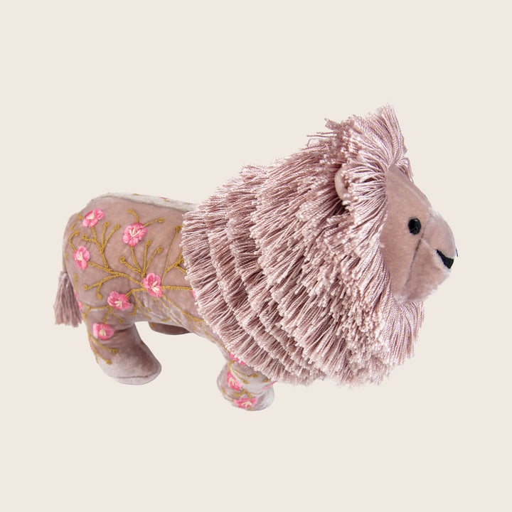 Silk Velvet Lion