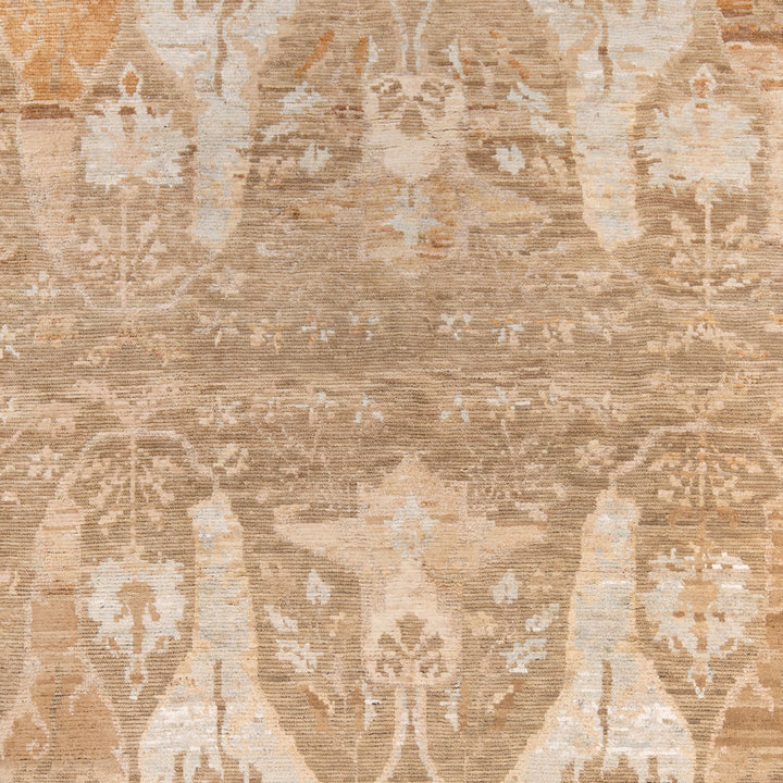 Beige Transitional Wool Silk Blend Rug - 8' x 10'