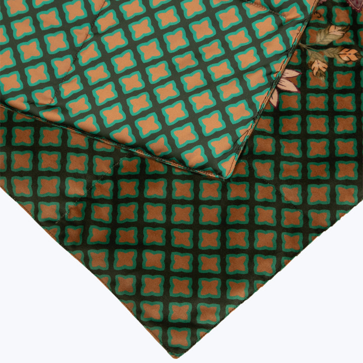 Image for Floreal World Quilt Green