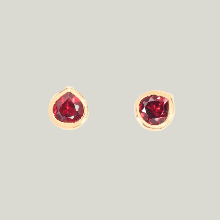 Image for CANONGATE: Garnet Studs