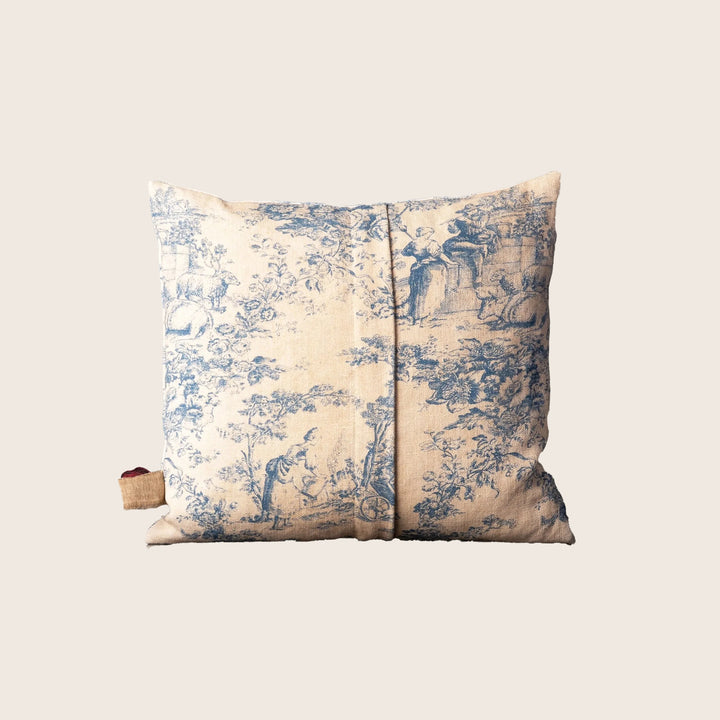 Glafira Pillow