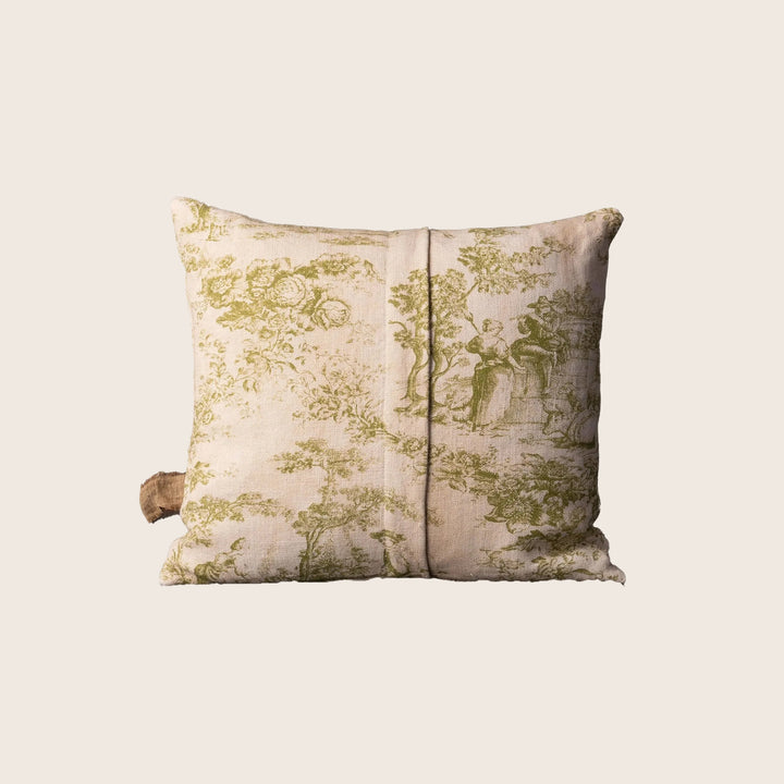Glafira Pillow